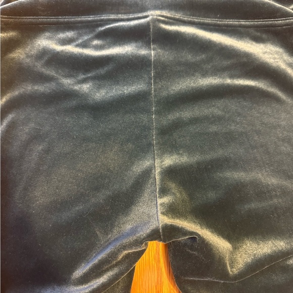 Nwot SPANX Velvet High Rise Leggings: Malachite Emerald Green - Picture 3 of 4